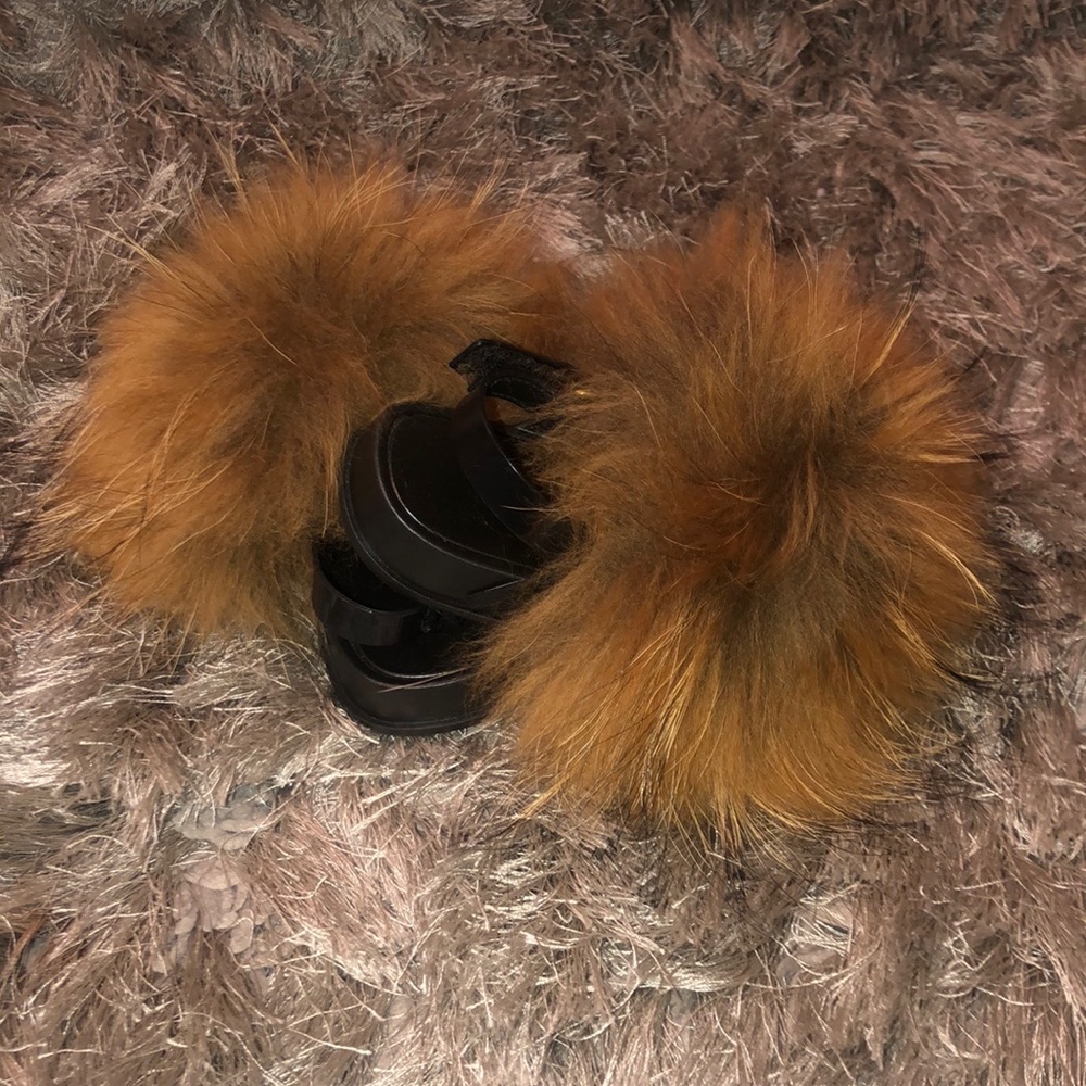 Infant fur slides